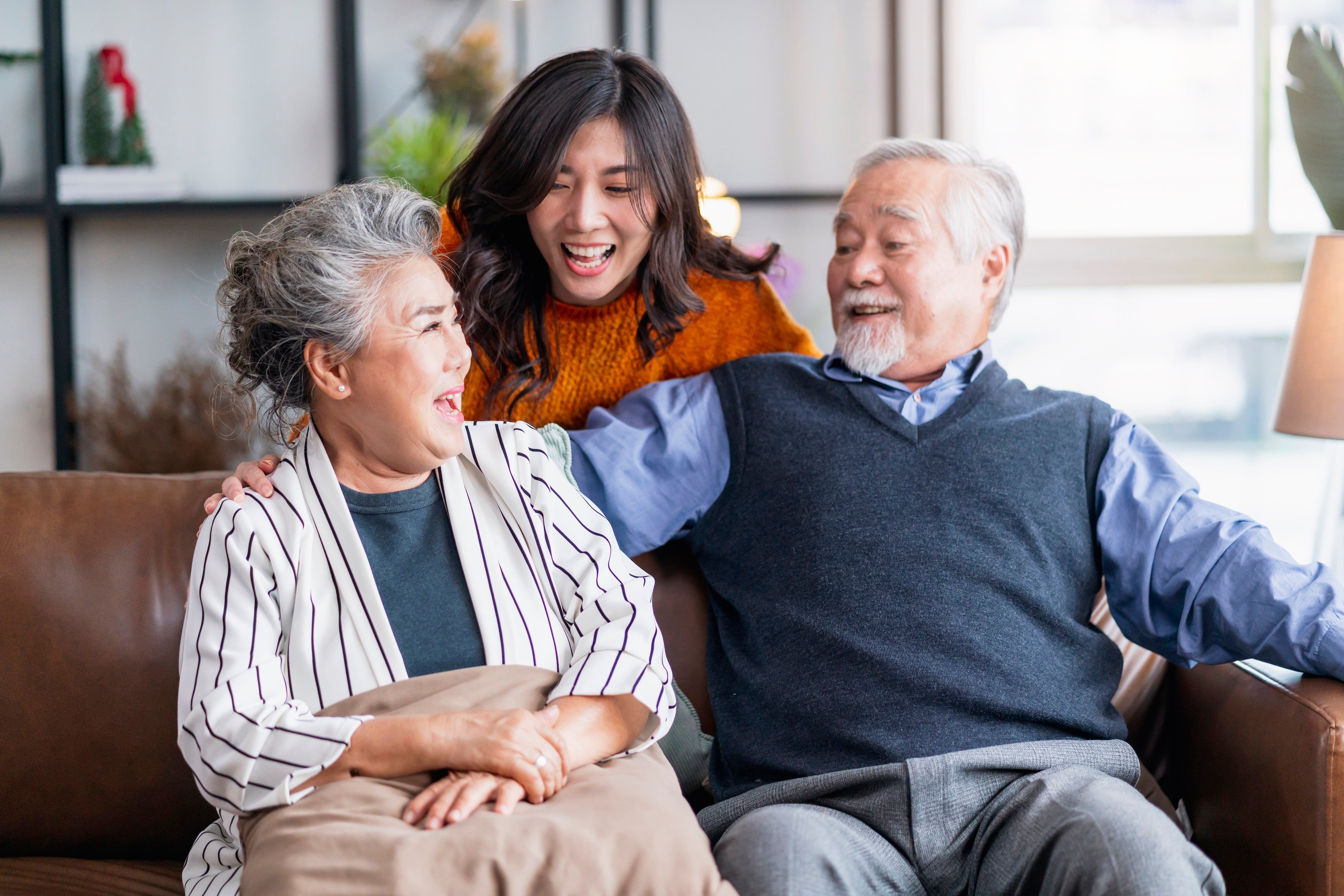 How Essential Oils Can Help the Elderly Feel Young Again